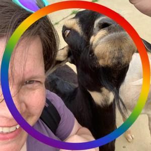 Meet your Posher, Lorinda